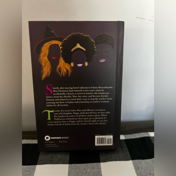 Disney Hocus Pocus the New Sequel New - Picture 4 of 4